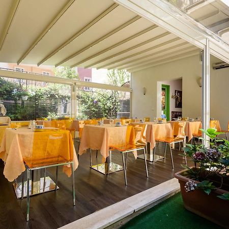 Hotel St. Moritz Rome Luaran gambar